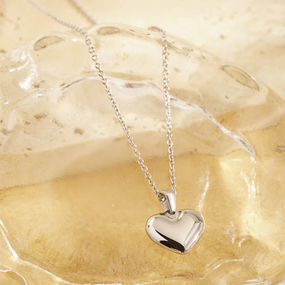 Heart pendant with chain