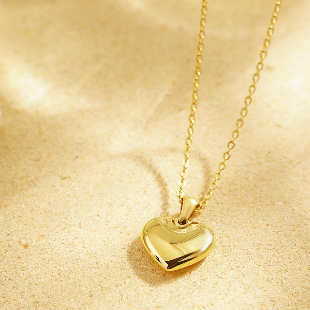 Heart pendant with chain