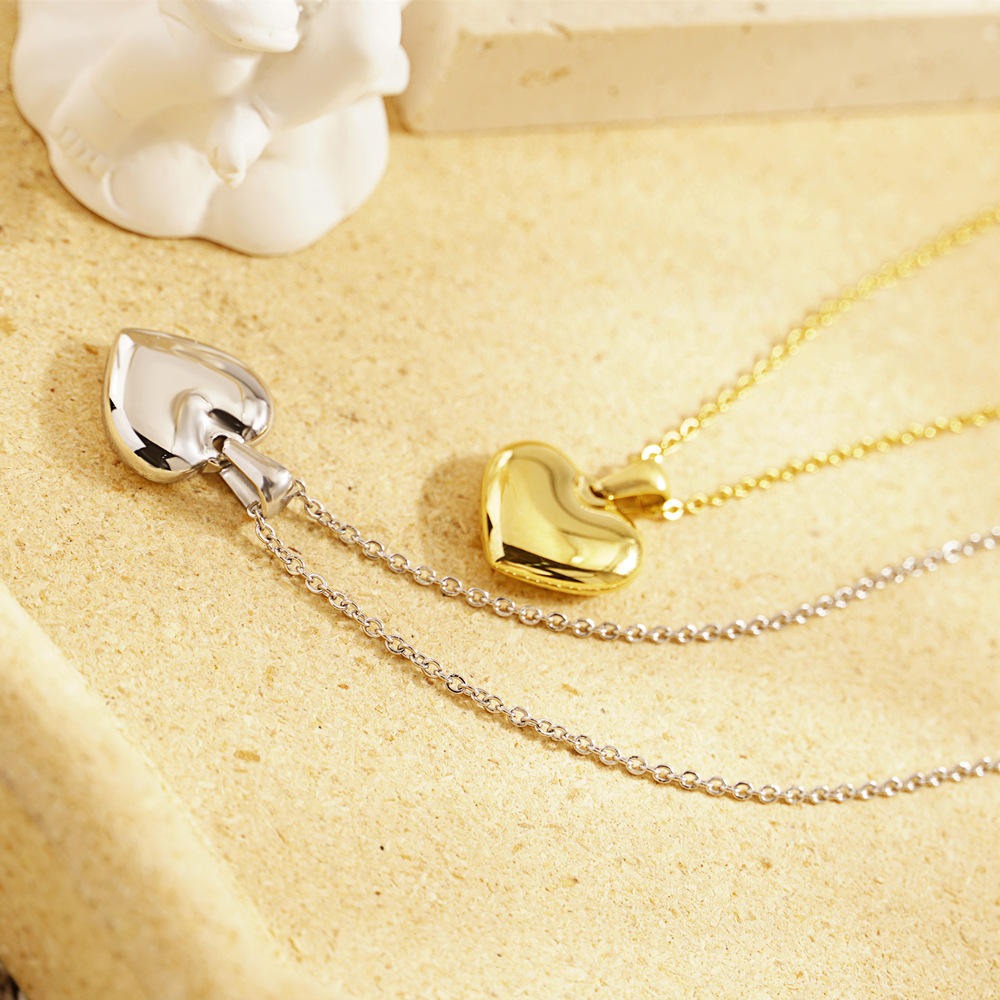 Heart pendant with chain
